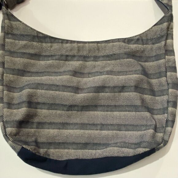 Women's Thirty-One Retro Metro Navy Striped Hobo Cross Body Bag - Picture 5 of 12